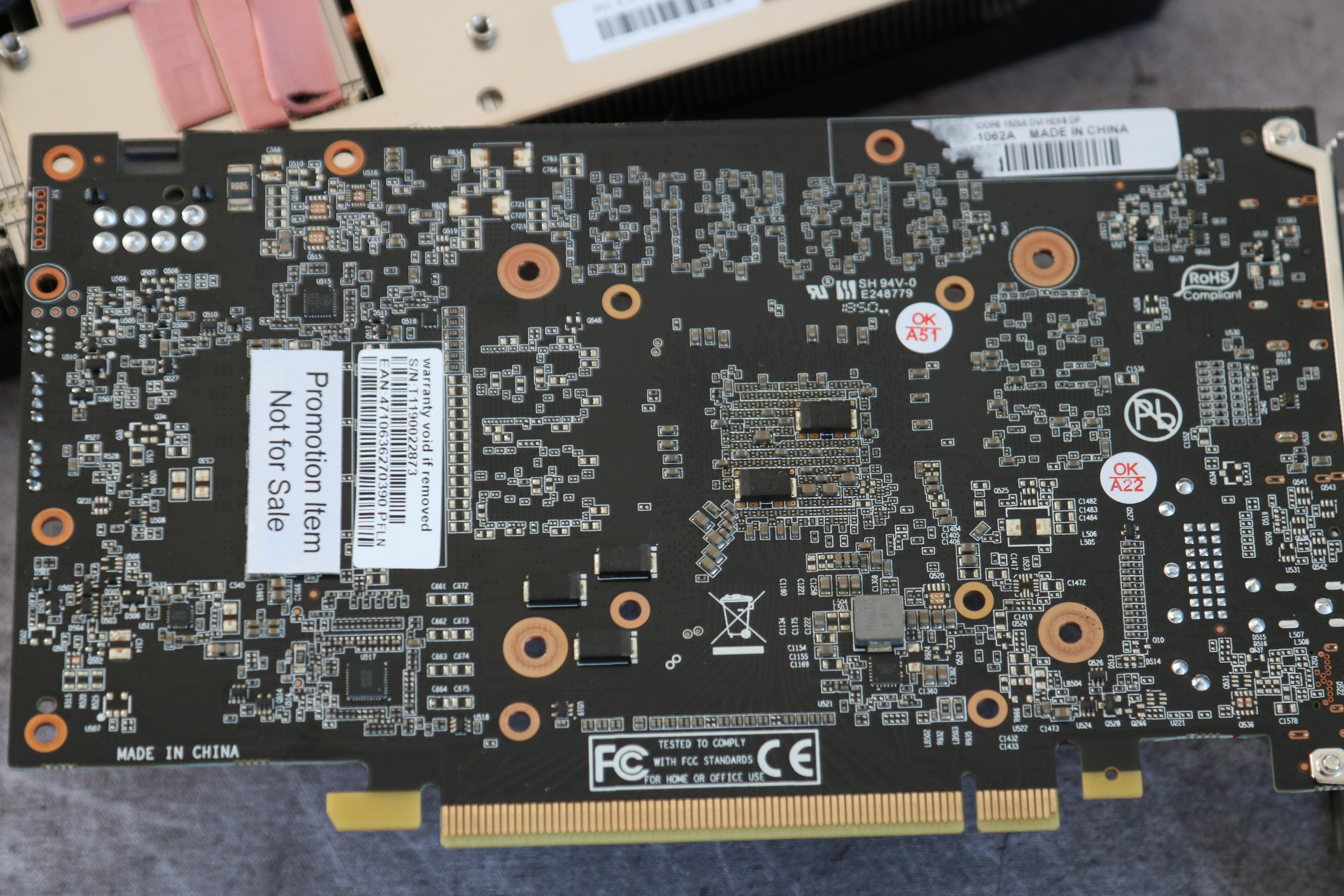 Palit RTX 2060 GamingPro OC review - Product PCB and component overview